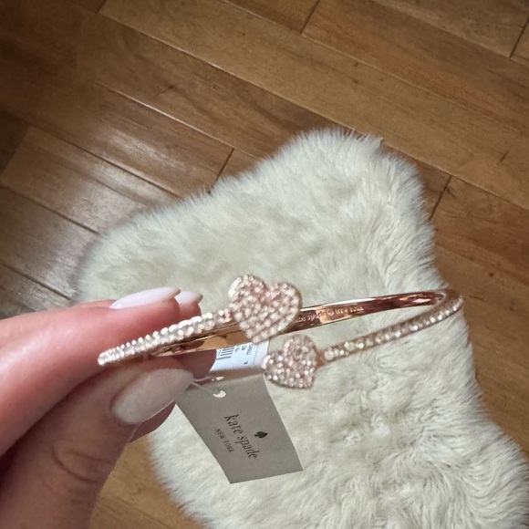 NWT Kate Spade Heart Bangle - Picture 4 of 4